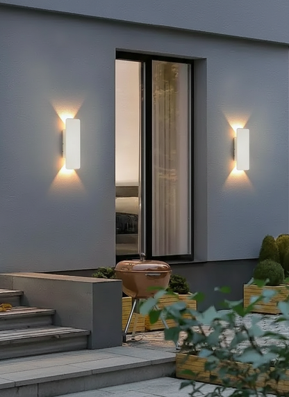 Architectural Up & Down LED Wall Light – IP65 Aluminum Exterior Sconce