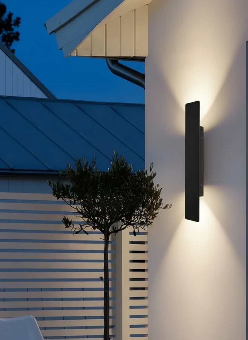 Architectural Up & Down LED Wall Light – IP65 Aluminum Exterior Sconce
