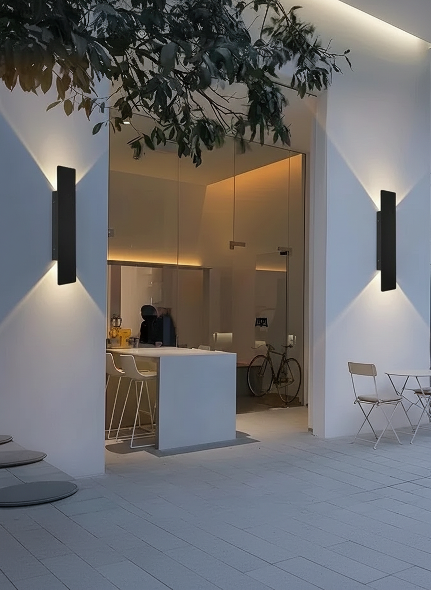 Architectural Up & Down LED Wall Light – IP65 Aluminum Exterior Sconce