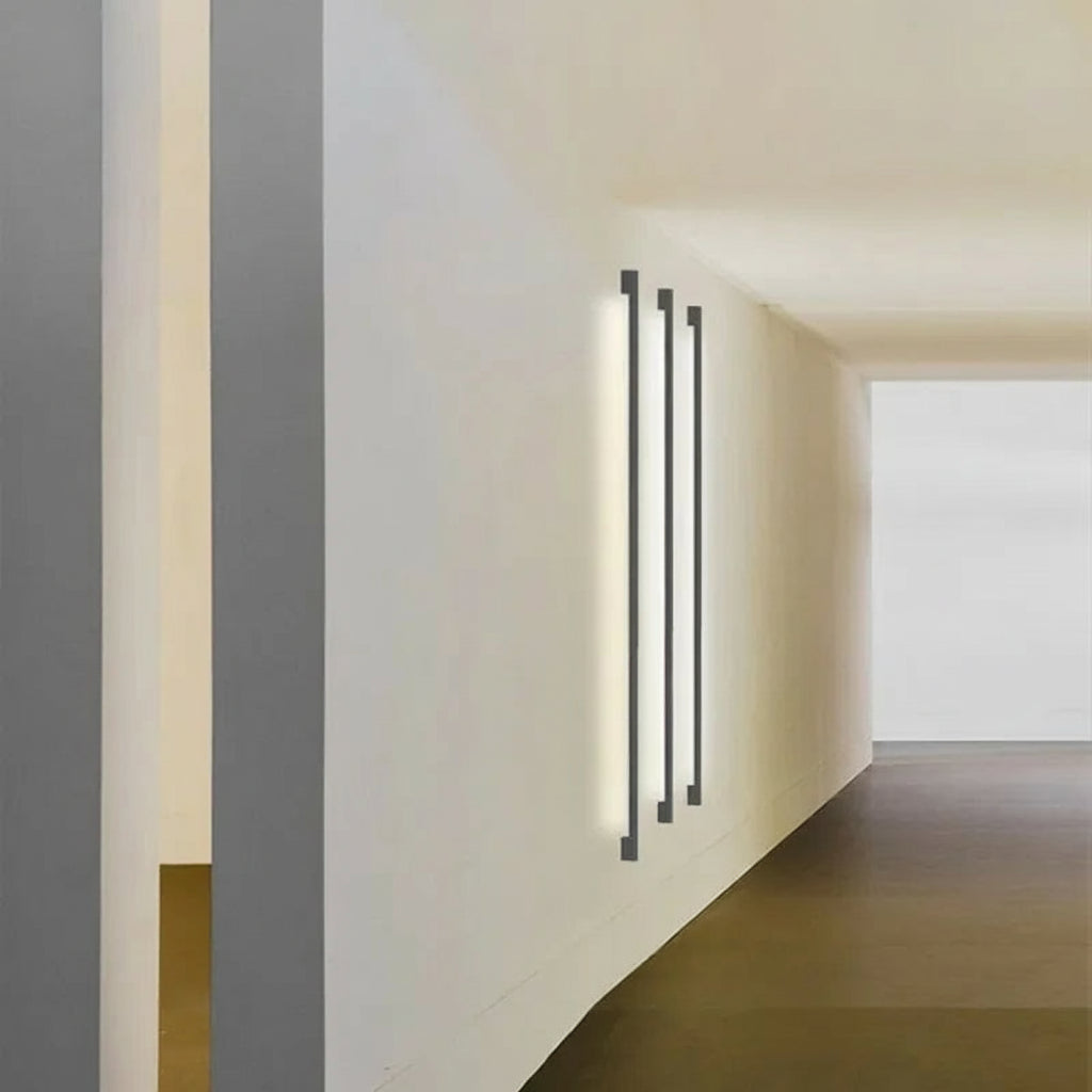 LinearGlow LED Wall Light – Minimalist Outdoor & Indoor Fixture