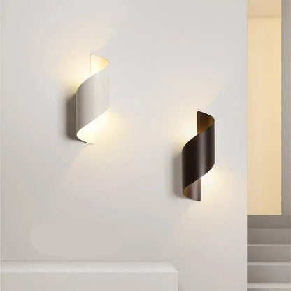 TwistBeam LED Wall Light – Modern IP65 Spiral Outdoor Sconce
